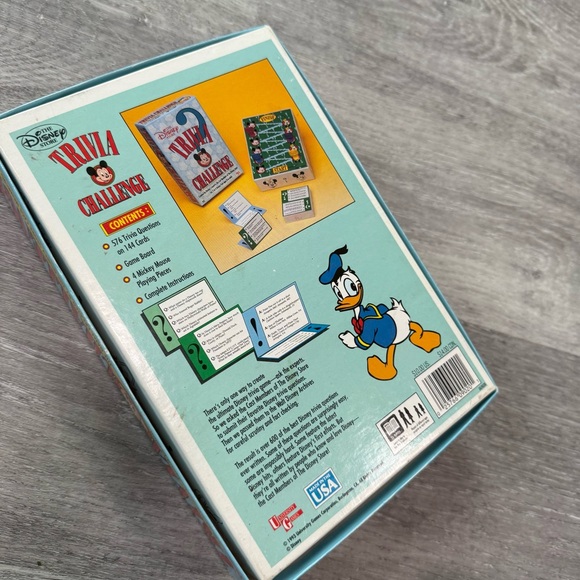 The Disney Store Trivia Challenge Board Game 1993 Vintage Complete - Picture 6 of 6